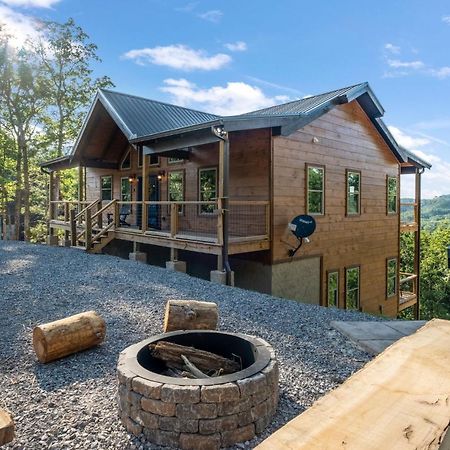 New / 3 King Suites / Sleeps12 / View / 5 Mi To Pf / Hot Tub เซอเวียร์วีล ภายนอก รูปภาพ