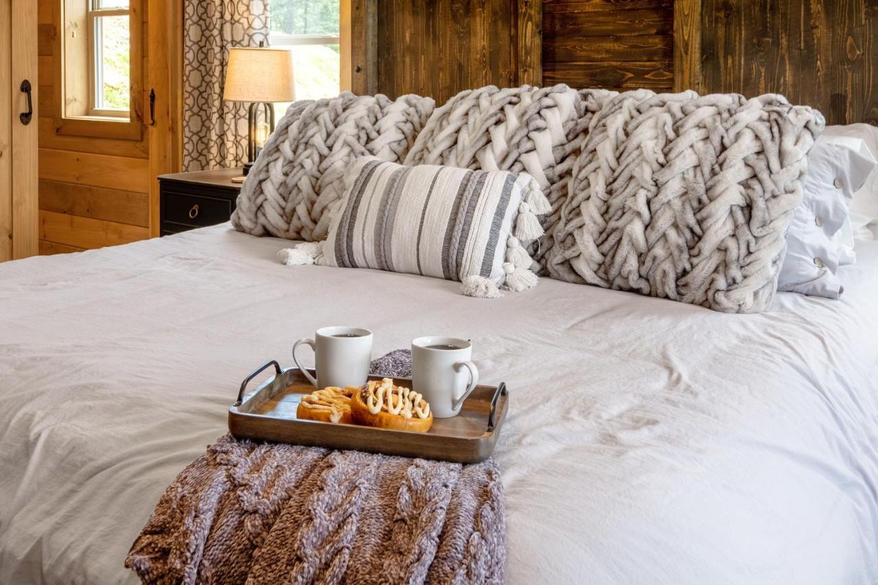 New / 3 King Suites / Sleeps12 / View / 5 Mi To Pf / Hot Tub เซอเวียร์วีล ภายนอก รูปภาพ