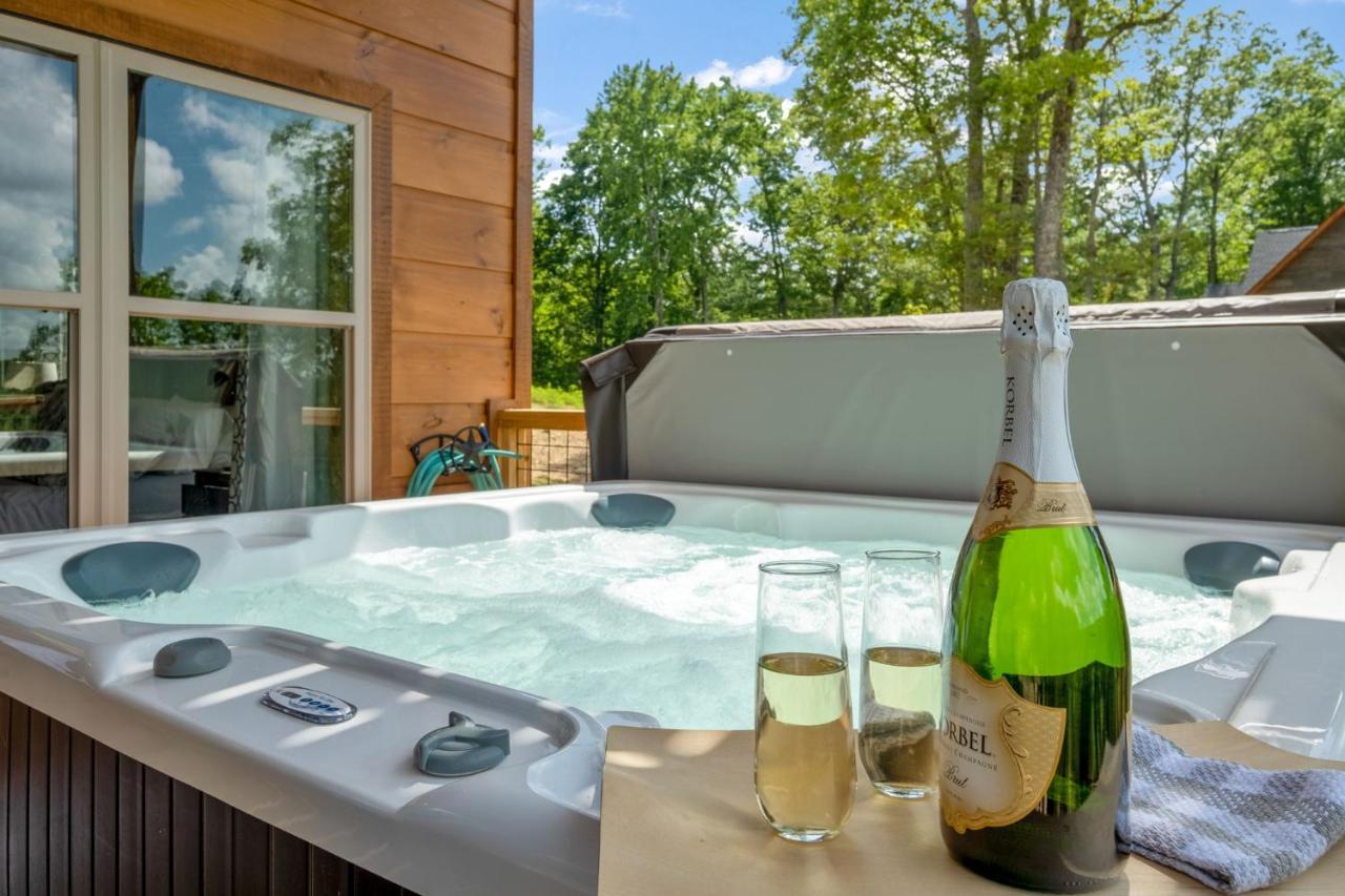 New / 3 King Suites / Sleeps12 / View / 5 Mi To Pf / Hot Tub เซอเวียร์วีล ภายนอก รูปภาพ