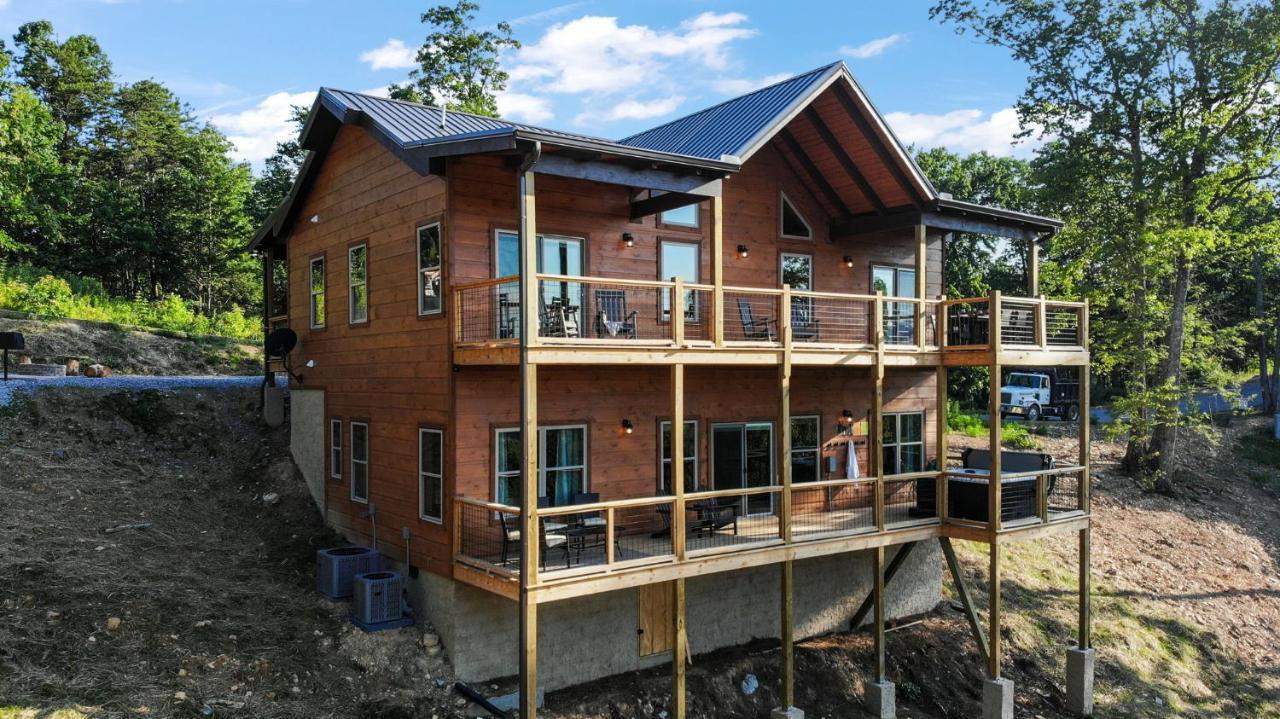New / 3 King Suites / Sleeps12 / View / 5 Mi To Pf / Hot Tub เซอเวียร์วีล ภายนอก รูปภาพ