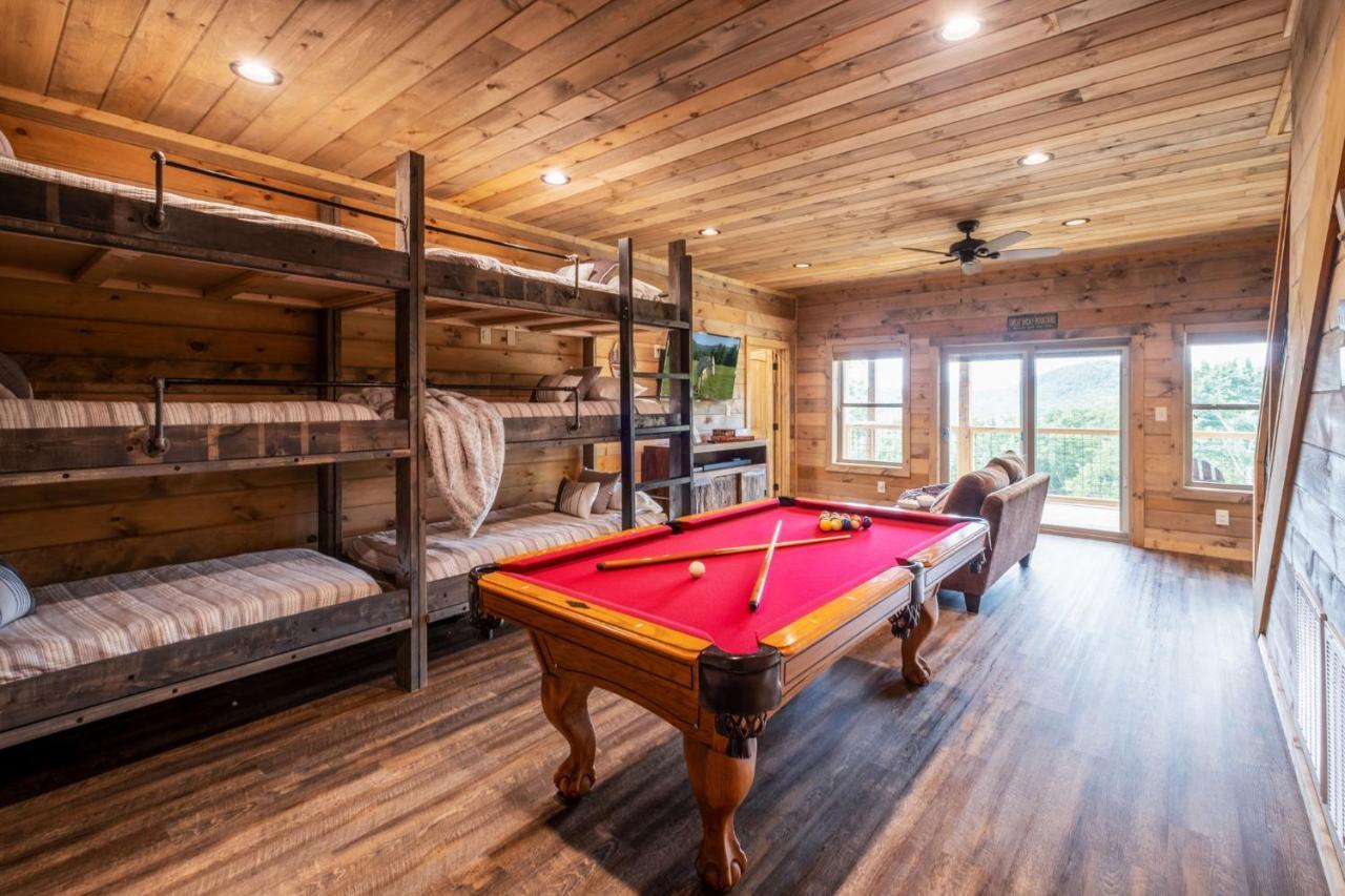 New / 3 King Suites / Sleeps12 / View / 5 Mi To Pf / Hot Tub เซอเวียร์วีล ภายนอก รูปภาพ